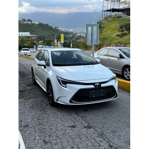 Toyota Corolla levin 2024 Blanco Caracas