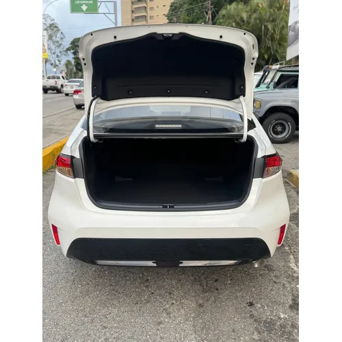 Toyota Corolla Levin 2025 Blanco Caracas