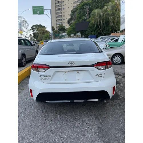 Toyota Corolla levin 2024 Blanco Caracas