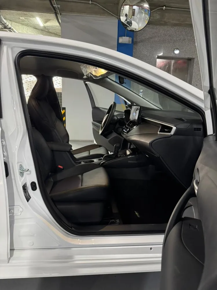Toyota Corolla 2025 Blanco Caracas