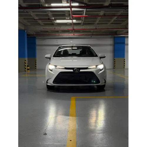 Toyota Corolla 2025 Blanco Caracas