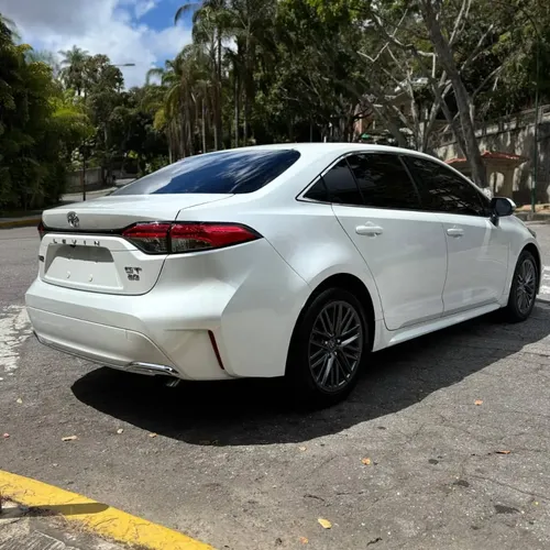 Toyota Corolla Levin 2025 Blanco Caracas