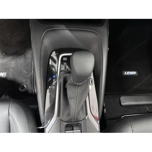 Toyota Corolla 2025 Blanco Caracas