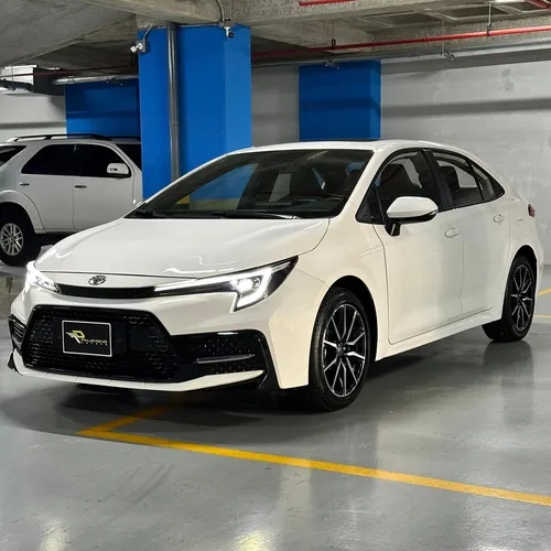 Toyota Corolla 2025 Blanco Caracas