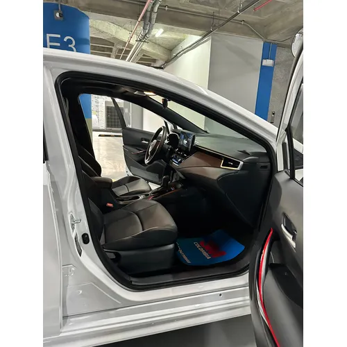 Toyota Corolla 2025 Blanco Caracas