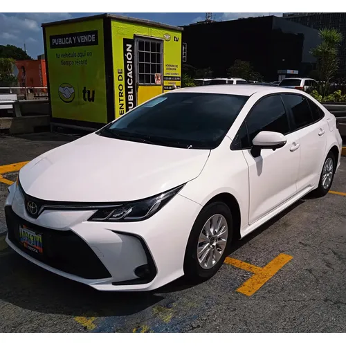 Toyota Corolla 2025 Blanco Caracas