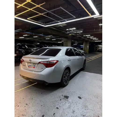 Toyota Corolla S 2015 Plateado Caracas