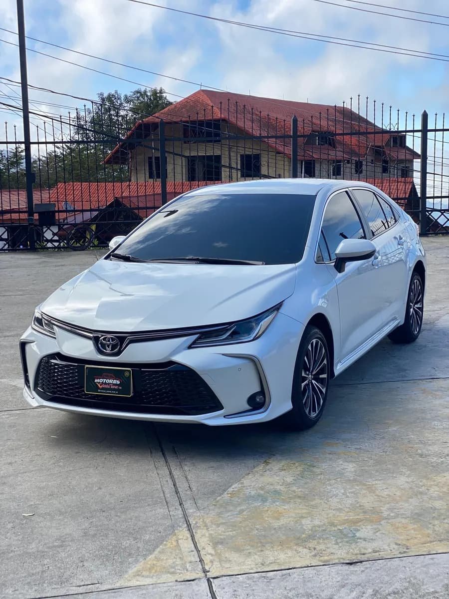 Toyota Corolla SEG 2024 Blanco