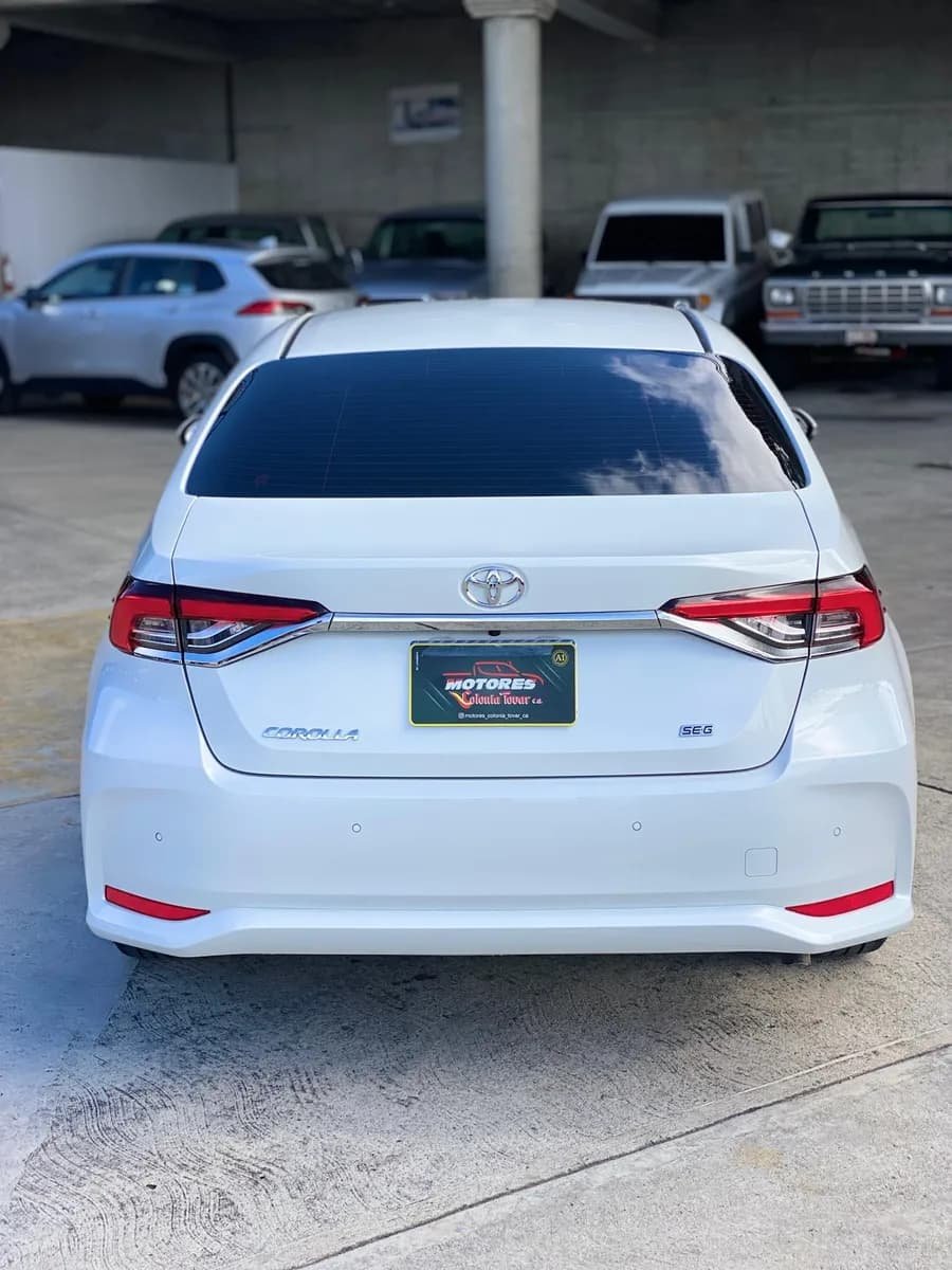 Toyota Corolla SEG 2024 Blanco