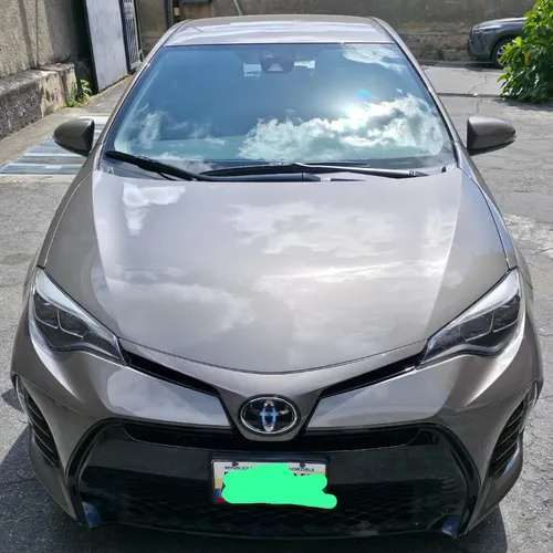 Toyota Corolla SE 2017 Gris Caracas