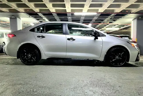 Toyota Corolla SE 2024 Gris Caracas