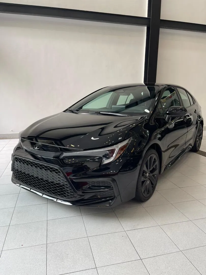 Toyota Corolla SE 2023 Negro Caracas