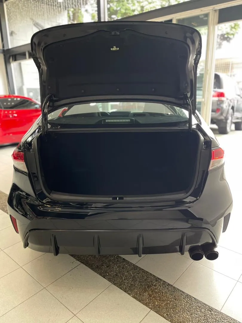 Toyota Corolla SE 2023 Negro Caracas
