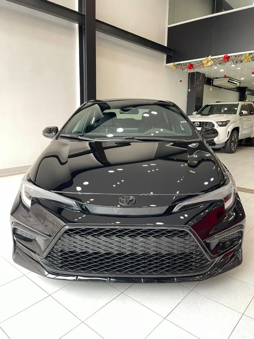 Toyota Corolla SE 2023 Negro Caracas