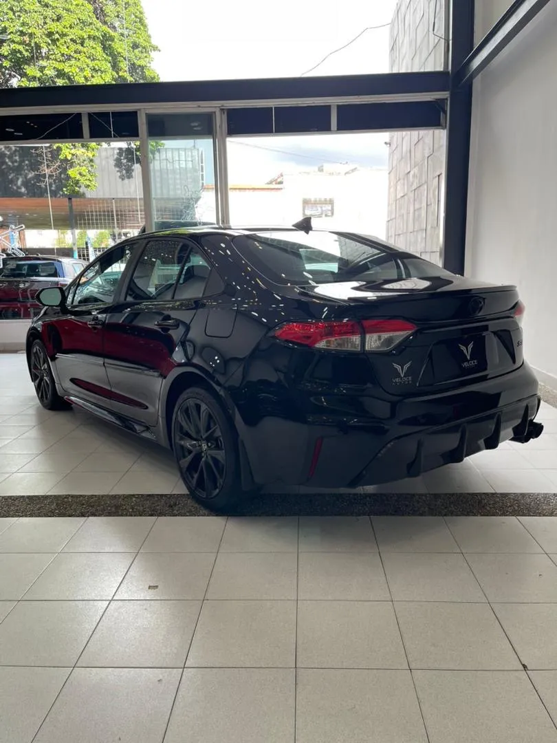 Toyota Corolla SE 2023 Negro Caracas