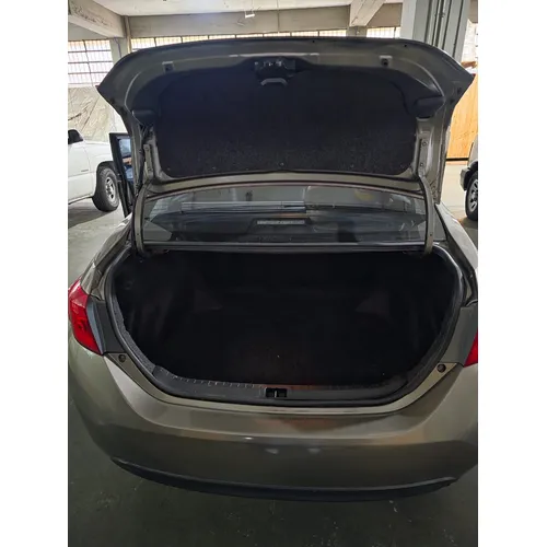 Toyota Corolla SE 2017 Gris Caracas