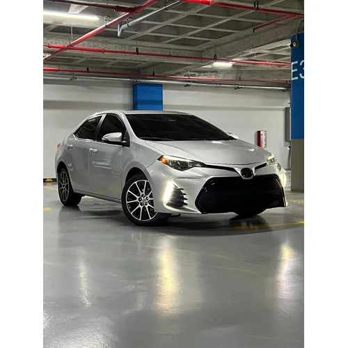 Toyota Corolla 2017 Plateado Caracas