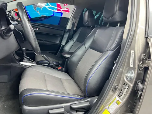 Toyota Corolla SE 2017 Gris Caracas