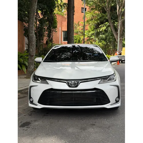 Toyota Corolla SEG 2022 Blanco Caracas