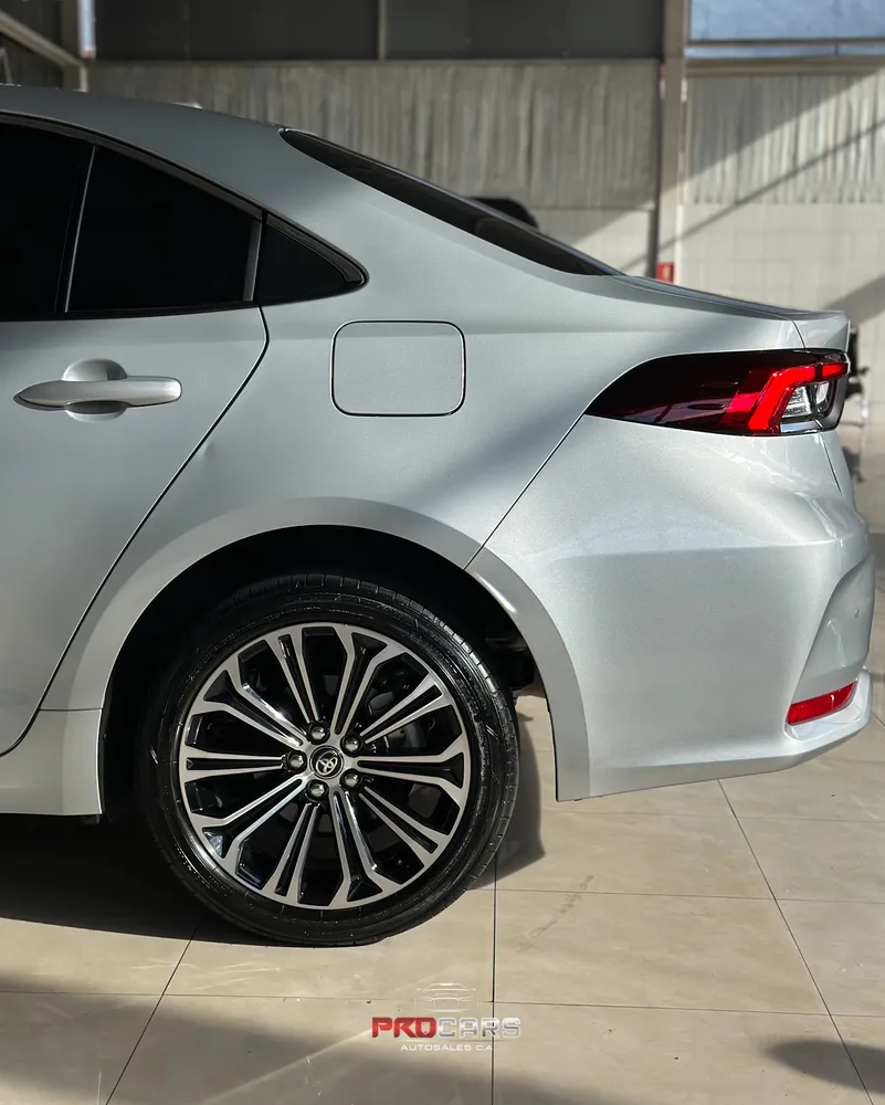 Toyota Corolla Seg 2022 Plateado Caracas