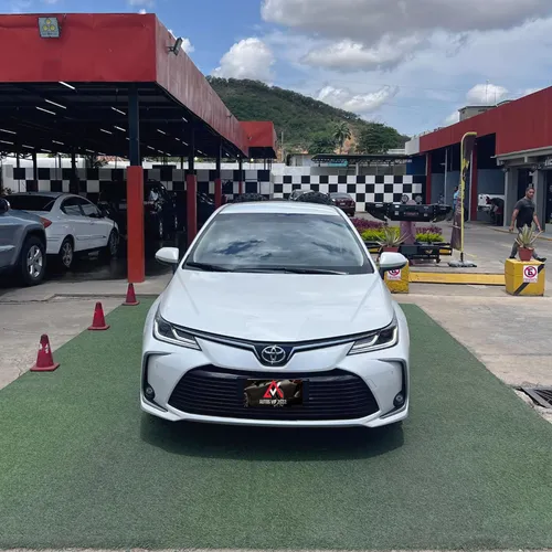 Toyota Corolla Seg 2023 Blanco Lechería
