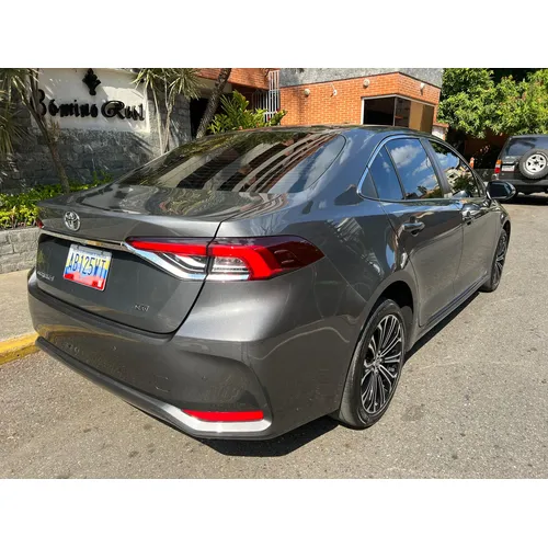 Toyota Corolla SEG 2022 Gris Caracas