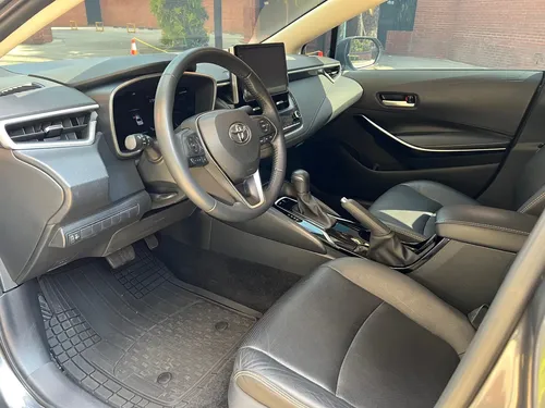 Toyota Corolla SEG 2022 Gris Caracas