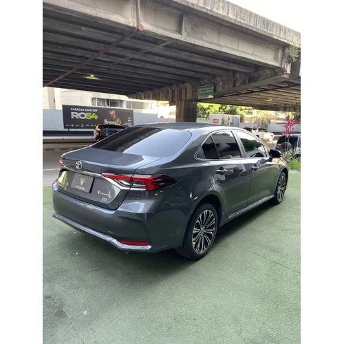 Toyota Corolla SEG 2023 Gris Caracas