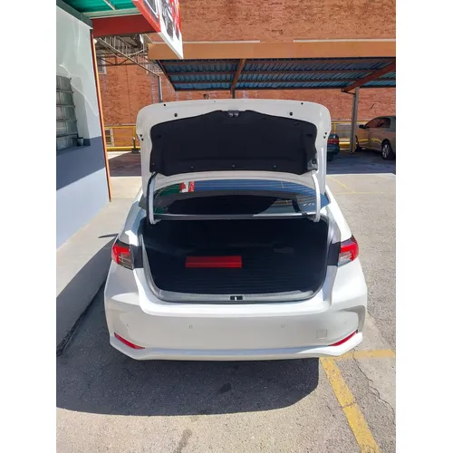 Toyota Corolla Seg 2023 Blanco Caracas