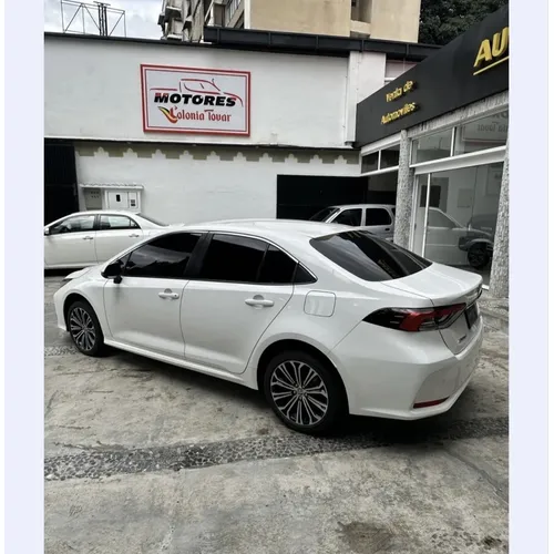 Toyota Corolla Seg 2024 Blanco Caracas