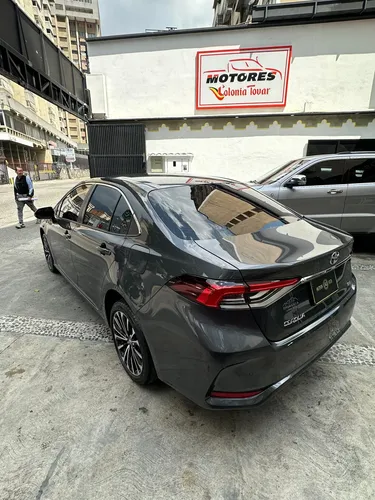Toyota Corolla SEG 2024 Gris Caracas
