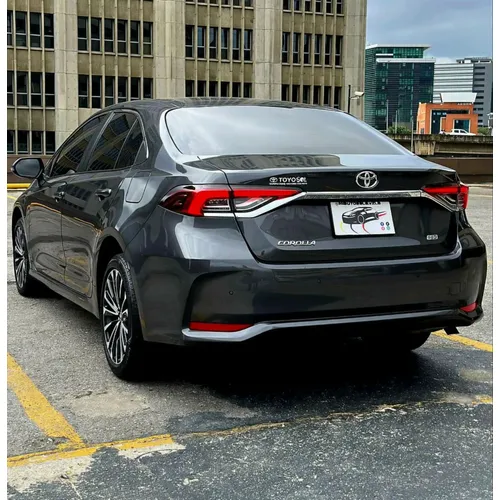 Toyota Corolla SEG 2025 Gris Caracas