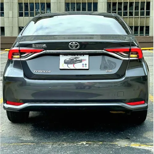 Toyota Corolla SEG 2025 Gris Caracas