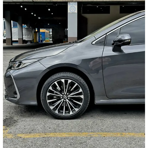 Toyota Corolla SEG 2025 Gris Caracas