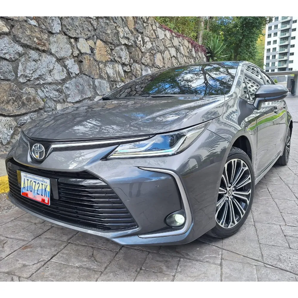 Toyota Corolla 2023 Gris Caracas