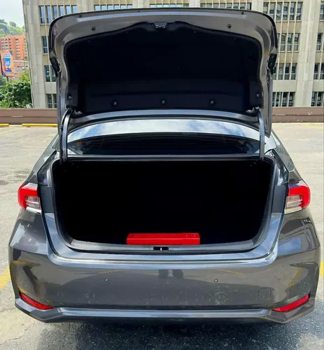 Toyota Corolla SEG 2025 Gris Caracas