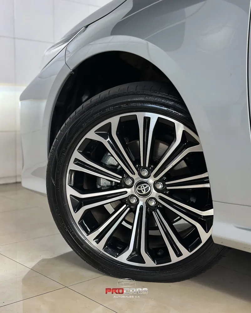Toyota Corolla Seg 2022 Plateado Caracas
