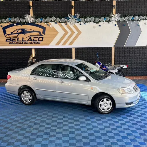 Toyota Corolla Sensación 2004 Plateado Caracas