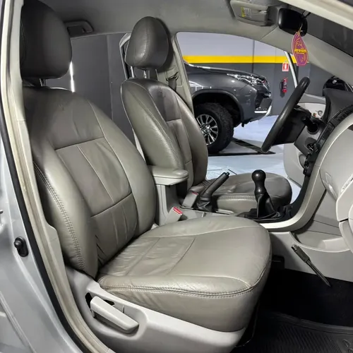 Toyota Corolla XEI 2009 Plateado Caracas
