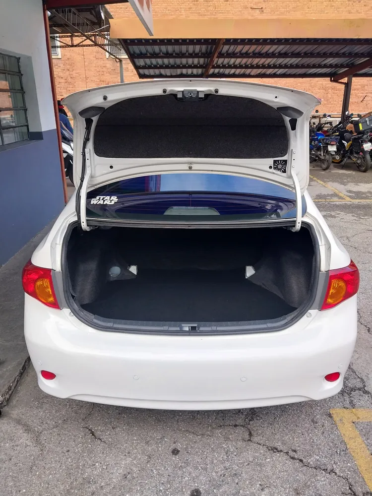 Toyota Corolla XEI 2011 Blanco Caracas