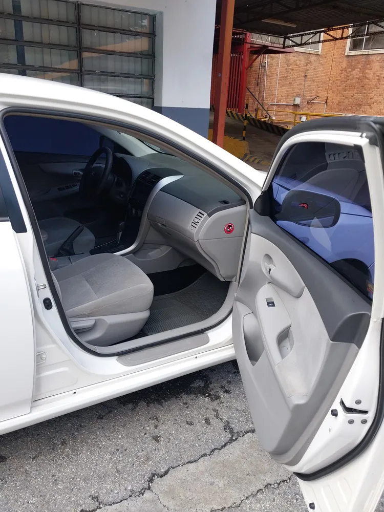 Toyota Corolla XEI 2011 Blanco Caracas