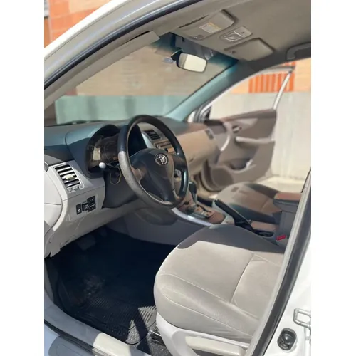 Toyota Corolla XEI 2014 Blanco Caracas
