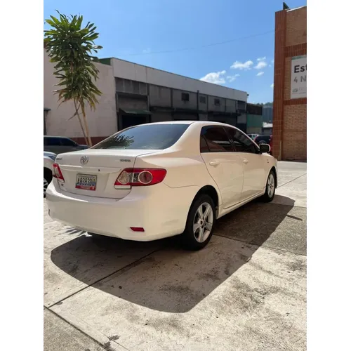Toyota Corolla XEI 2014 Blanco Caracas