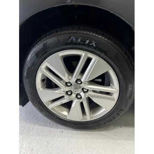 Toyota Corolla XEI 2015 Gris Caracas
