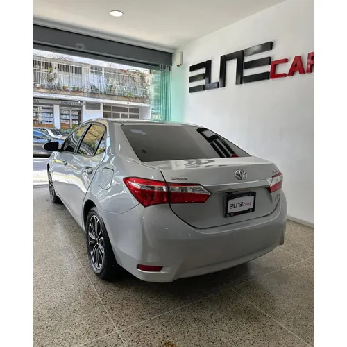 Toyota Corolla XEI 2017 Plateado Caracas