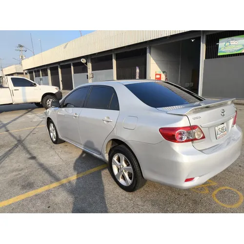 Toyota Corolla XEI 2013 Plateado Guanare