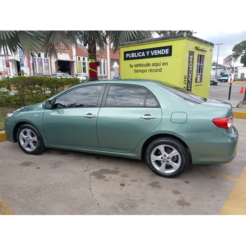 Toyota Corolla 2011 Verde Caracas