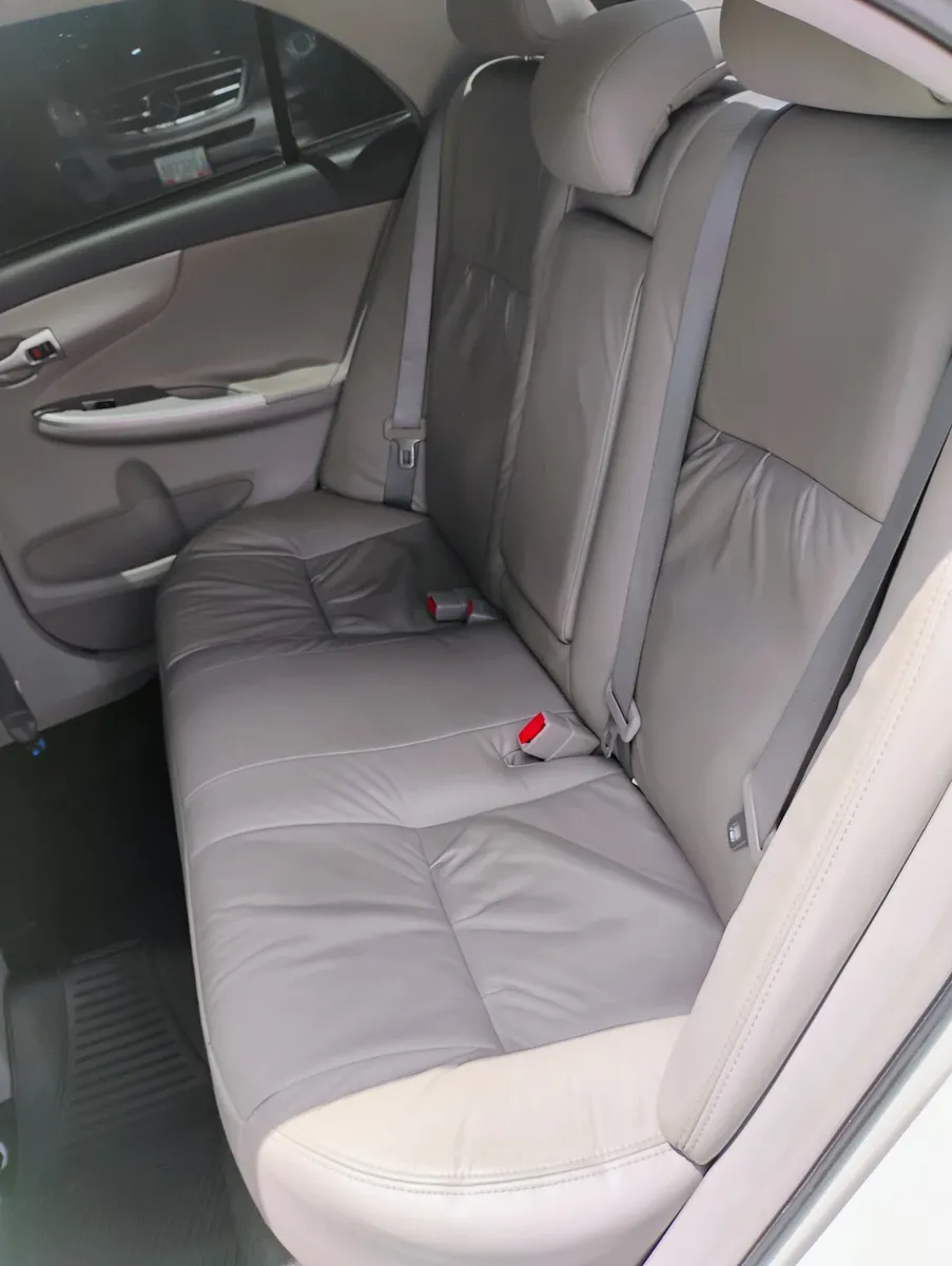 Toyota Corolla sedan 2014 blanco11