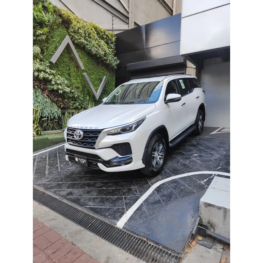 Toyota Corolla Cross 2026 Plateado Caracas