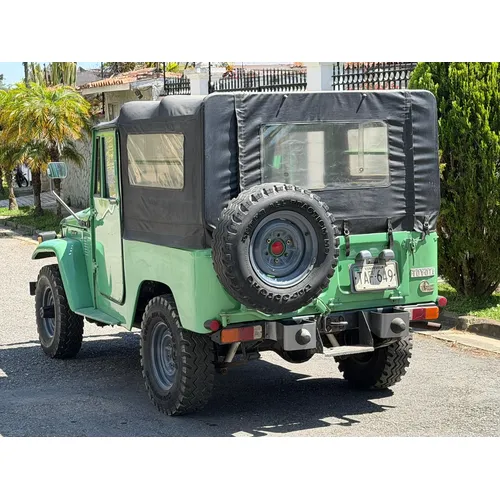 Toyota FJ-40 2002 Verde Caracas